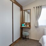 [INT]-2021-Willerby-Brookwood-master-bedroom-dresser_900x600